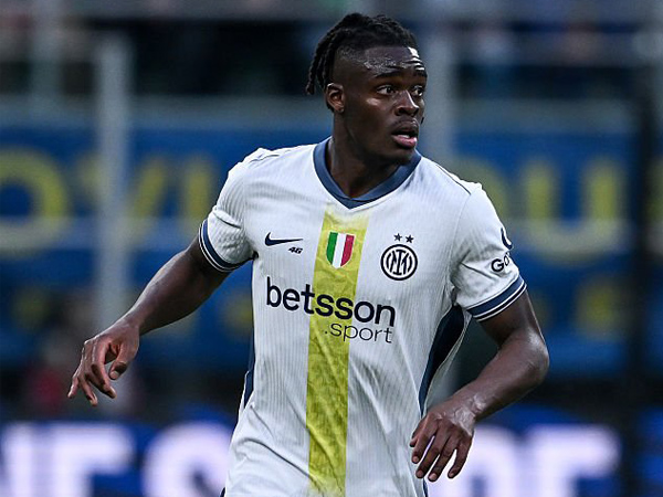 Inter Pasang Harga 40 Juta Euro untuk Yann Bisseck, Tolak Tawaran EPL